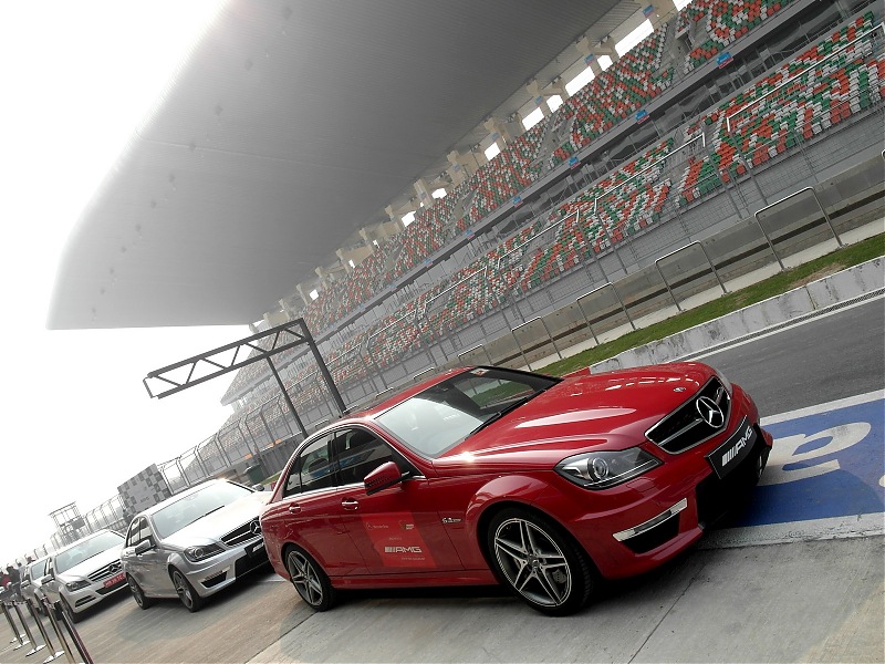 I drove a C63 AMG at Buddh!! Mercedes AMG Driving Academy Launched-sam_0042.jpg