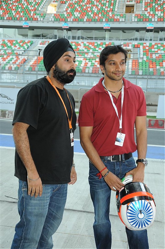Driving Jaguars at the Buddh International Circuit-manmeet-soni-large.jpg