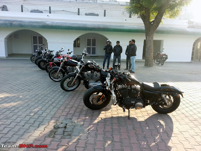 Harley Davidson Superlow XL883L - The Comprehensive Review-sahara-samay-tv-shoot-25122013_4.jpg