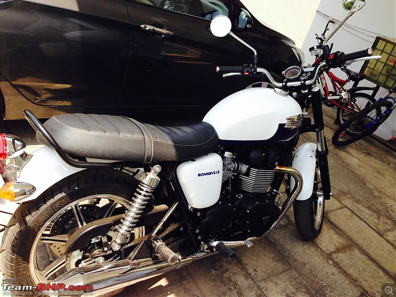 Triumph Bonneville - A dream come true-sideview-bike.jpg