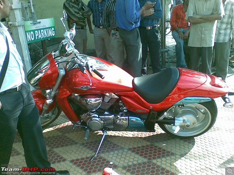 Superbikes spotted in India-suzuki.intruder.jpg