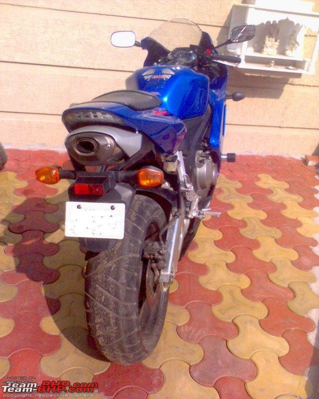 Superbikes spotted in India-cbr1.jpg