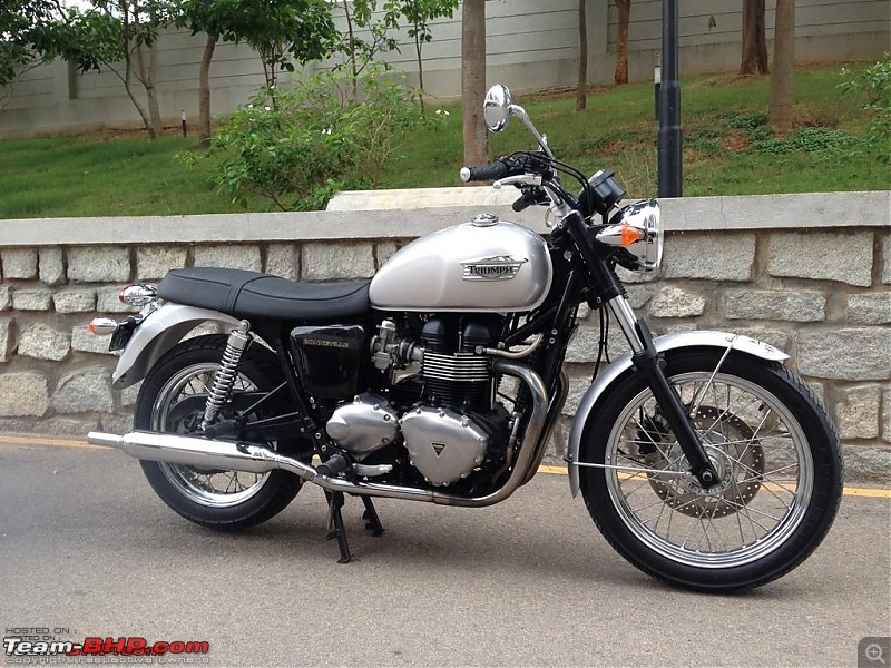 Triumph Bonneville T100 Joins The Garage-img_0840a.jpg