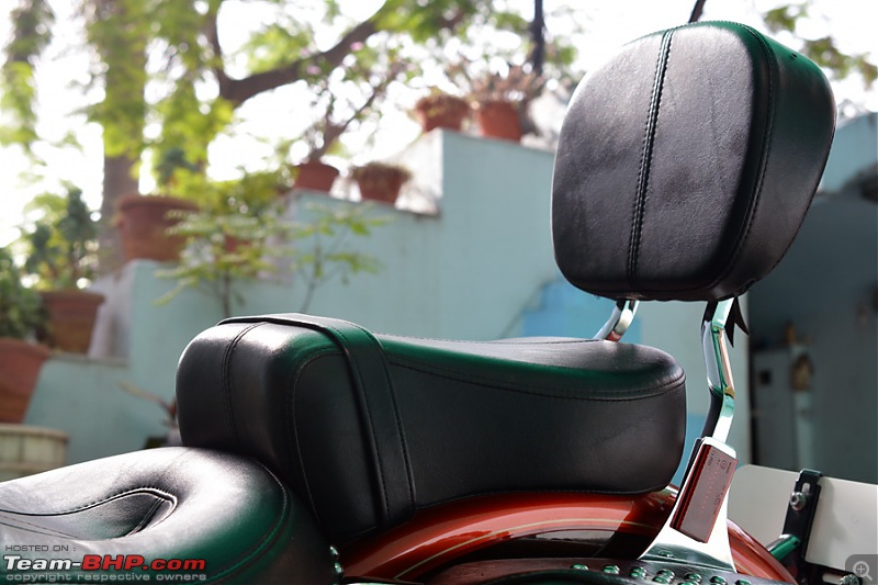 Harley-Davidson Heritage Softail Classic FLSTC: The Comprehensive Review-67-rear-seat-sissy-bar.jpg