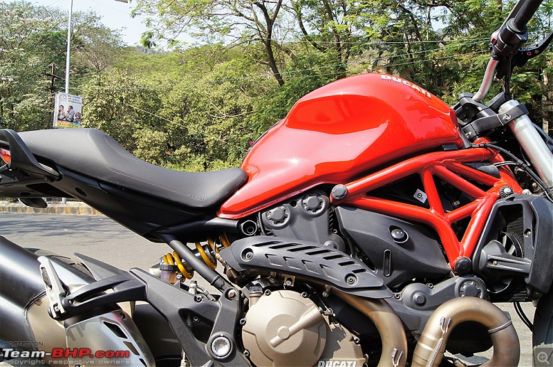 Red Ducati Monster 821 - Initial ownership report-side-4.jpg