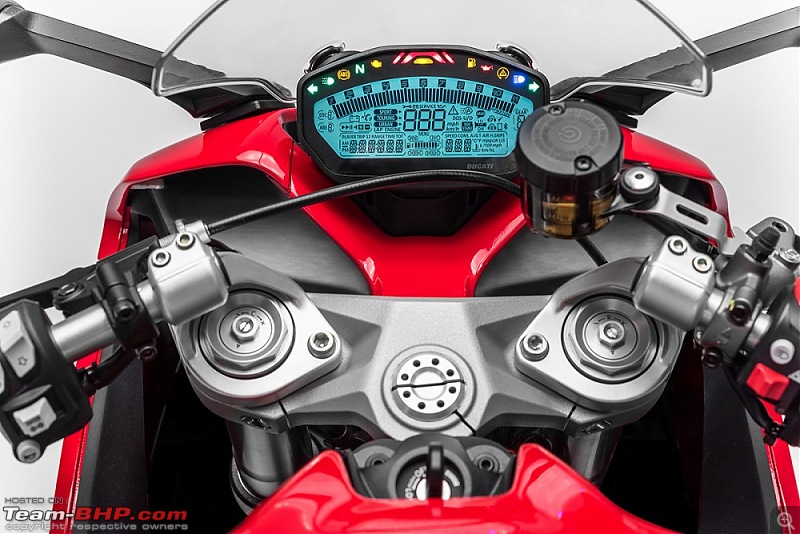 Ducati SuperSport to be launched on September 22, 2017-2626supersport.jpg