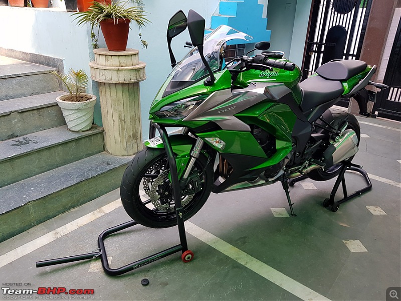 2018 Kawasaki Ninja 1000 - The Comprehensive Review-moto-trailers-triple-t-front-paddock-03042018_3.jpg