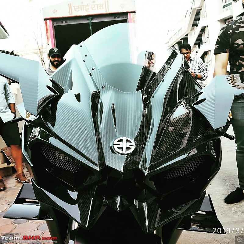 India's first Kawasaki Ninja H2R delivered-52893281_2283192395298765_35997379333193728_o.jpg