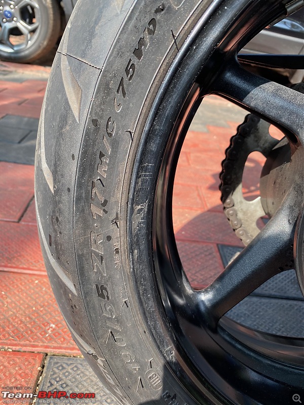Review: My Yamaha R1 (WGP 50th Anniversary Edition)-rear_tyre_size.jpeg