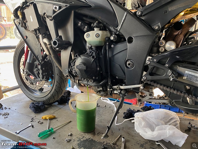 Review: My Yamaha R1 (WGP 50th Anniversary Edition)-coolant_drained.jpeg