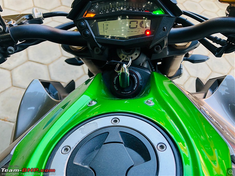 The story of my Kawasaki Z1000-key-recess-rider-view.jpg