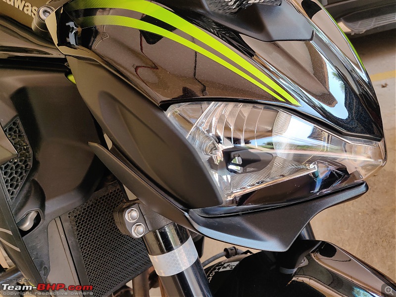 The Kawasaki Z900 comes home : My Black Hornet-z-900-headlamp-side-view.jpg