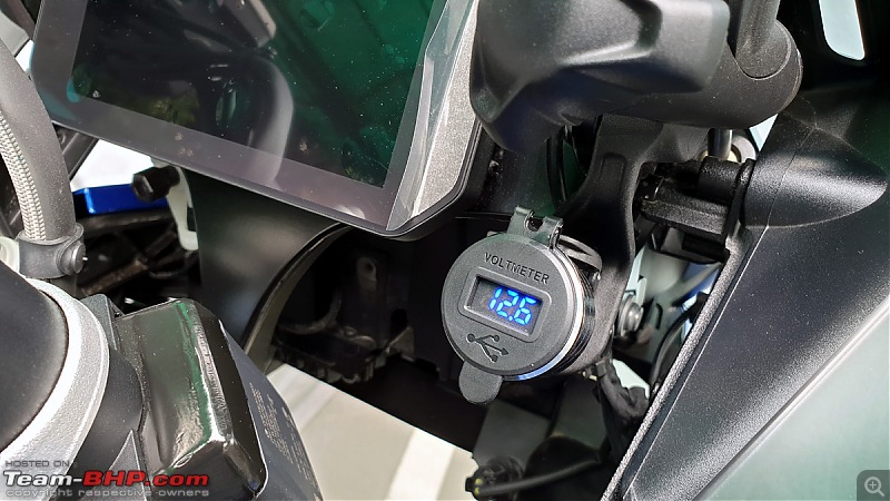 BMW R1250GS Adventure Pro MY2020 - Style HP - The Comprehensive Review-bmw-accessories-24082020_usb-dual-charger-din-socket_5.jpg