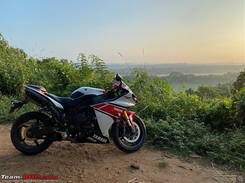 Review: My Yamaha R1 (WGP 50th Anniversary Edition)-img_2099.jpeg