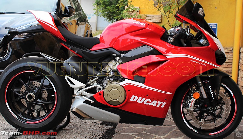 My Ducati Panigale V4S - Bad to the bone-vulturbikeducatipanigalev4minimaldecalstickerkit7.jpg