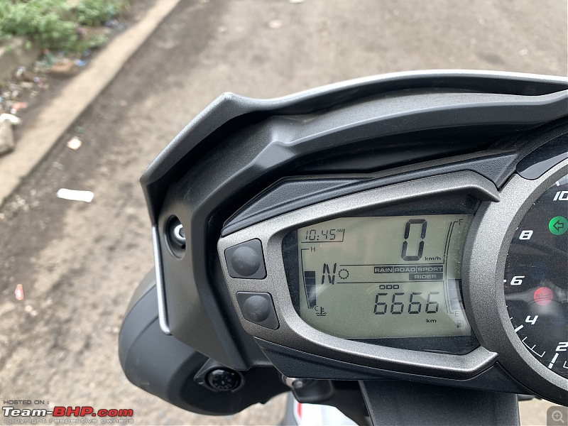 My 2020 Triumph Street Triple R BS6 Review | EDIT: 22,000 km up & sold-61e9483ea2224c9a955be2310364af11.jpeg