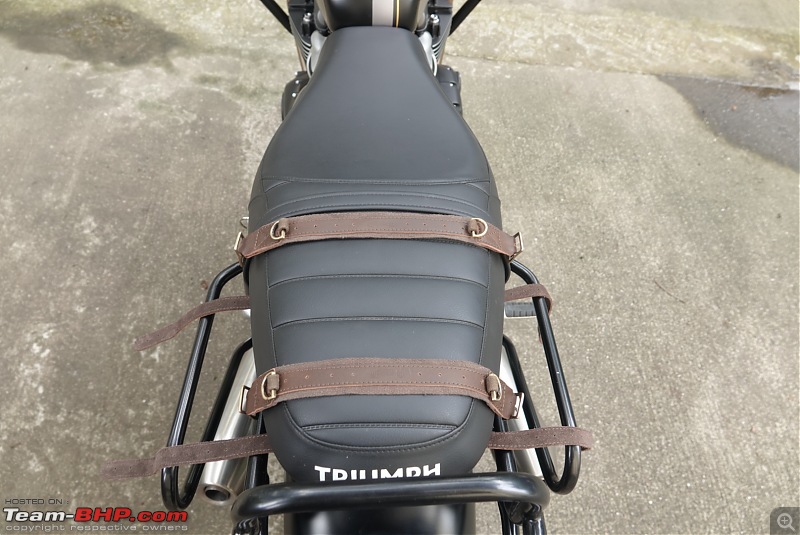 Review: My Triumph Street Twin Gold Line Edition-saddlebag-2a.jpg