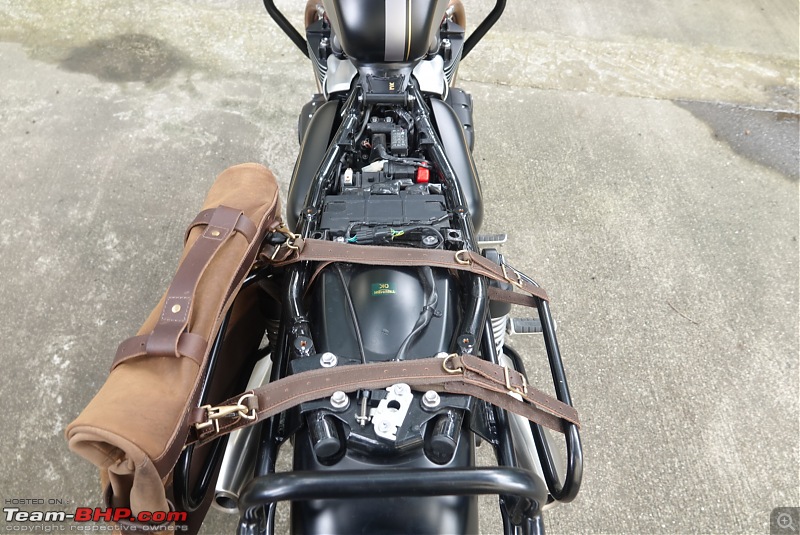 Review: My Triumph Street Twin Gold Line Edition-saddlebag-1b.jpg