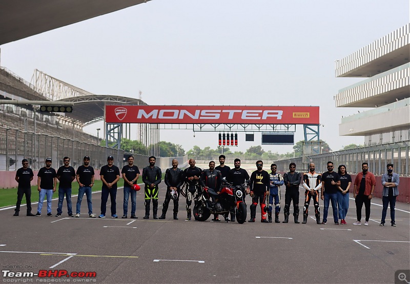 2021 Ducati Monster unveiled-20211007_223016.jpg