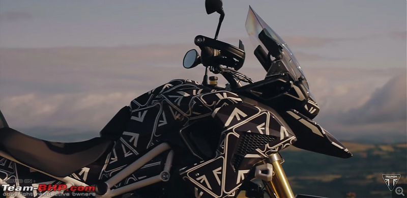 Next-gen Triumph Tiger 1200 teased ahead of unveil-screenshot_20211103092258_youtube.jpg