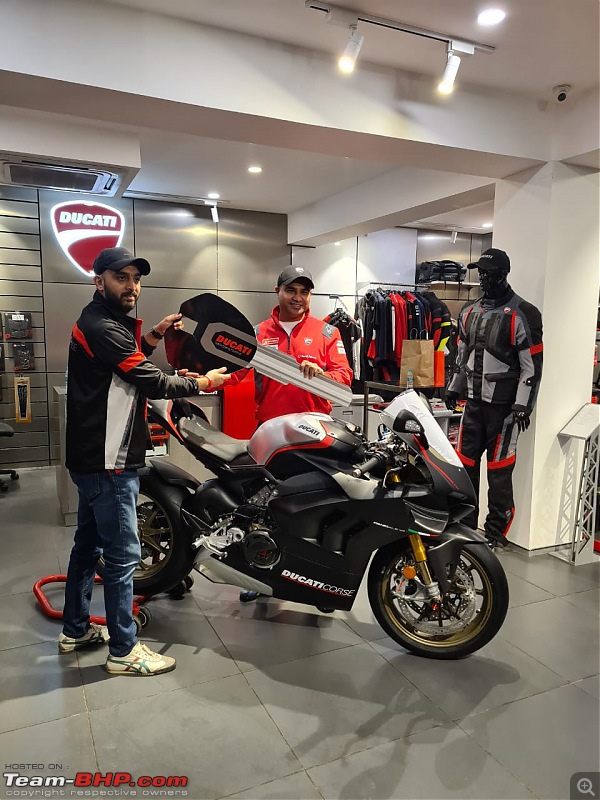 The Black Ghost | My 2021 Ducati V4SP Review-whatsapp-image-20211120-12.14.05-am.jpeg