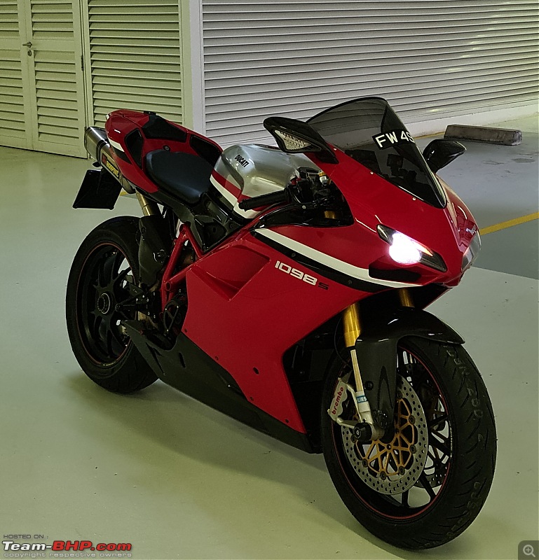 The Black Ghost | My 2021 Ducati V4SP Review-20211127_135557-2.jpg