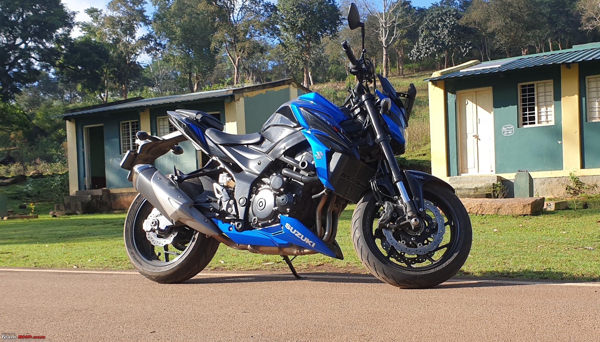 Putting a slip-on exhaust on new 2023 GSX-R750 during break-in