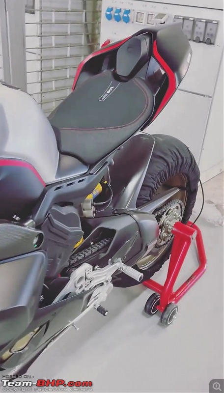 The Black Ghost | My 2021 Ducati V4SP Review-screenshot_2022021004370001.jpeg