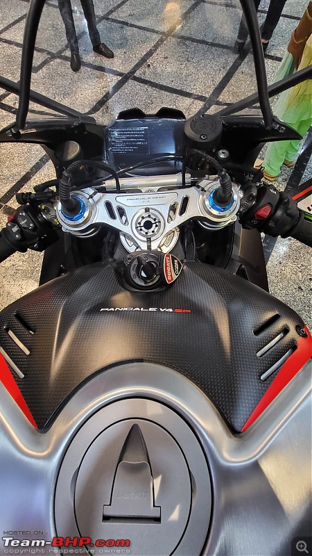 The Black Ghost | My 2021 Ducati V4SP Review-cf-.jpg