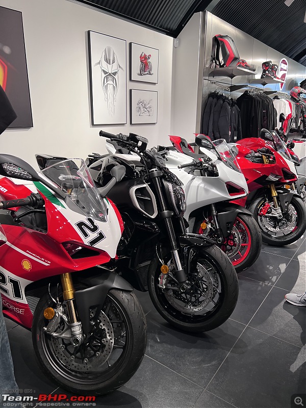 Ducati 848 EVO Corse Review | Story of Bianca-a90d27213ece4b8bb00535f22c7f7a0a.jpeg