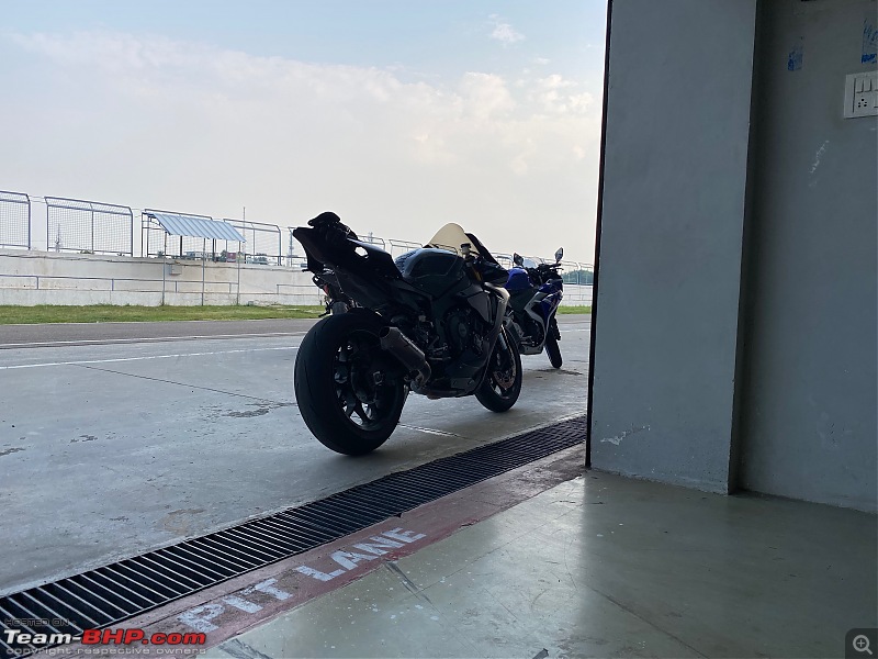 Review: My Yamaha R1 (WGP 50th Anniversary Edition)-img_9939.jpeg