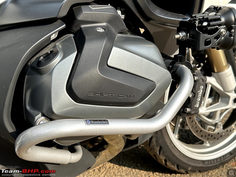 BMW R1250RT Review | The White Travel Tourer-7_st_engine_side.jpg