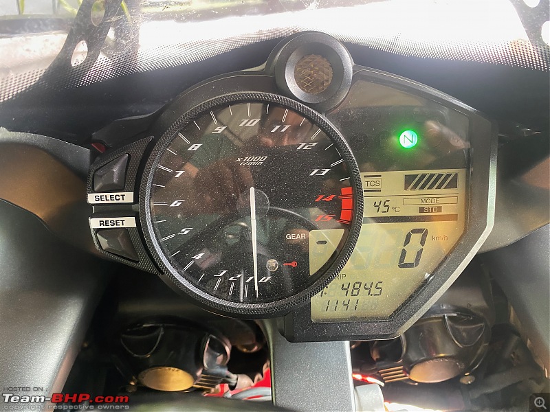 Review: My Yamaha R1 (WGP 50th Anniversary Edition)-img_0109.jpeg