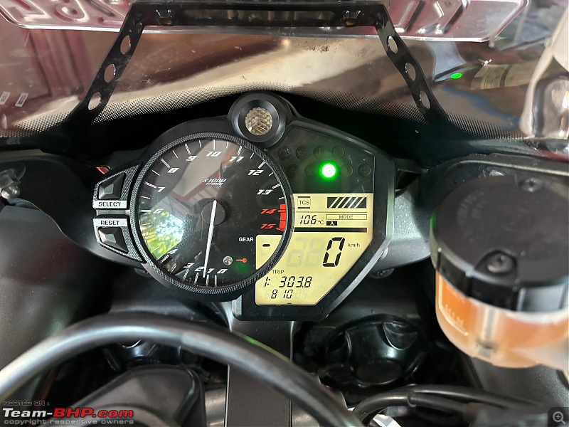 Review: My Yamaha R1 (WGP 50th Anniversary Edition)-img_0651.jpeg
