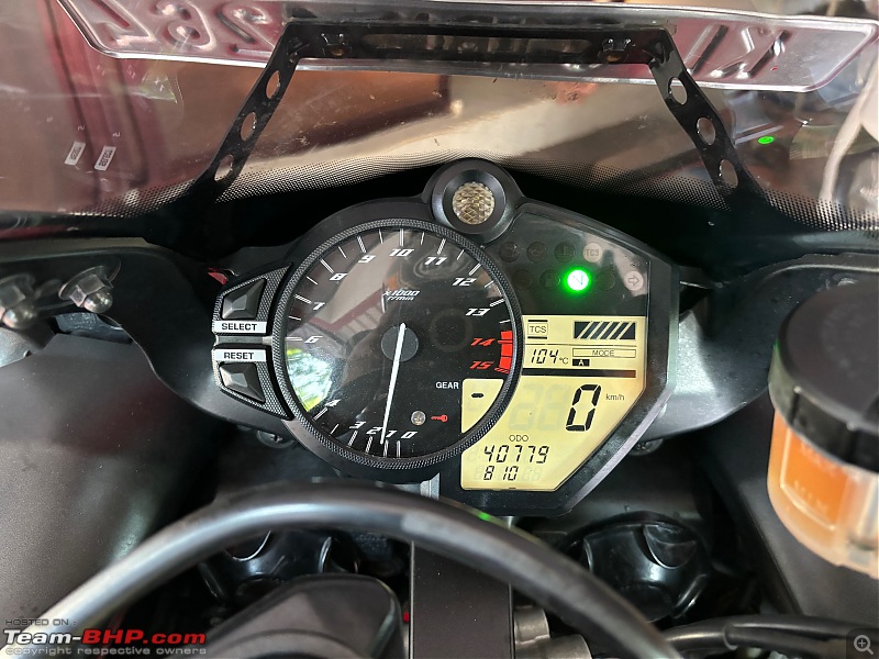 Review: My Yamaha R1 (WGP 50th Anniversary Edition)-img_0650.jpeg