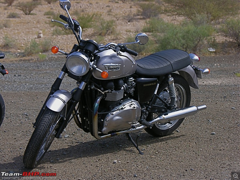 Triumph Bonneville - My New Ride in Dubai. EDIT - Now in Bangalore, India.-dscn9845a.jpg.jpg