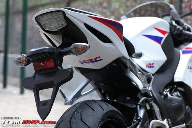 2012 Honda CBR 1000RR Fireblade - Revealed!-307131_262692337092590_161251870569971_1021006_1483633_n.jpg