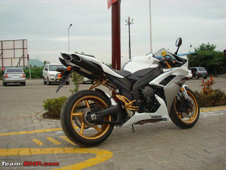 Superbikes spotted in India-320884_184393608299456_100001864532259_424506_4782168_n.jpg