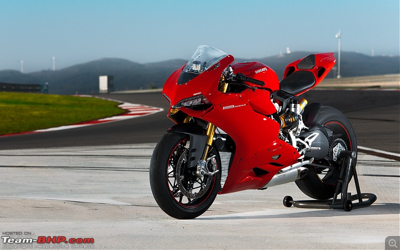 New Ducati 1199 Panigale Superbike breaks cover-14.jpg