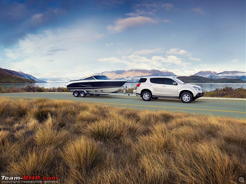 The definitive full-size 7-seater Premium SUV shootout-2014isuzumuxtowing.jpg