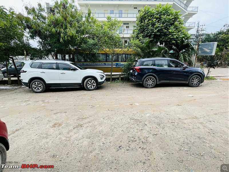 Mahindra Scorpio-N vs Tata Safari vs Hyundai Alcazar vs Mahindra XUV700 vs Others-safarivsxuv700sideview.jpg