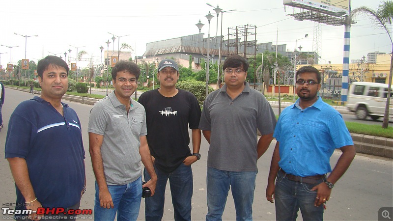 Of Rain drenched roads, muddy cars & a bunch of car nuts - The Very Rare Kolkata Meet-dsc02903.jpg