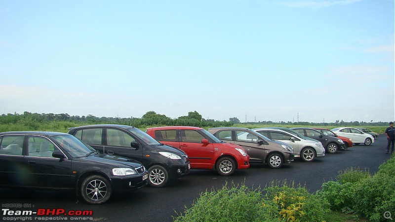 Of Rain drenched roads, muddy cars & a bunch of car nuts - The Very Rare Kolkata Meet-dsc02911.jpg