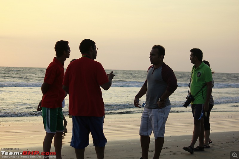 Feb 2014, Turf meets Surf! 10th Anniversary Drive Report-boysdiscussion2.jpg