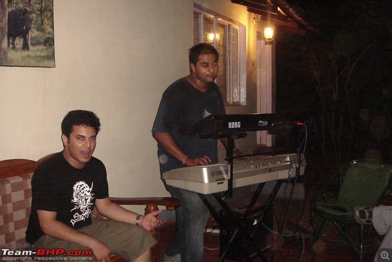 Report : Bangalore Buddy's meet - 27/28 March - Nagarhole-singers.jpg