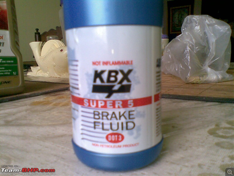 What is Brake bleeding????-kbx-fluid.jpg