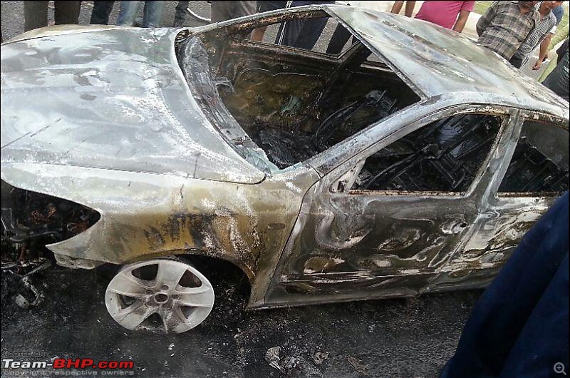 Skoda Laura catches fire, Disables owner. EDIT: Manufacturer response added --p3.jpg