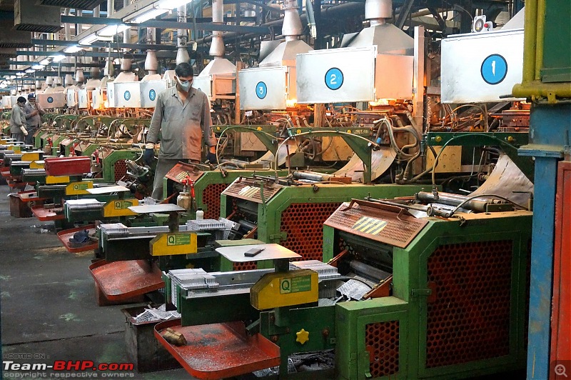 PICS: SF Sonic Battery Factory. Detailed report on the making of a Car Battery-sfsonic12.jpg