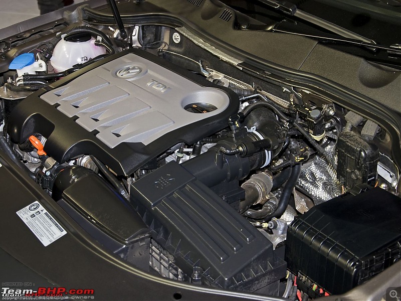 The best-looking Engine Bays among Indian cars-volkswagenpassat01.jpg