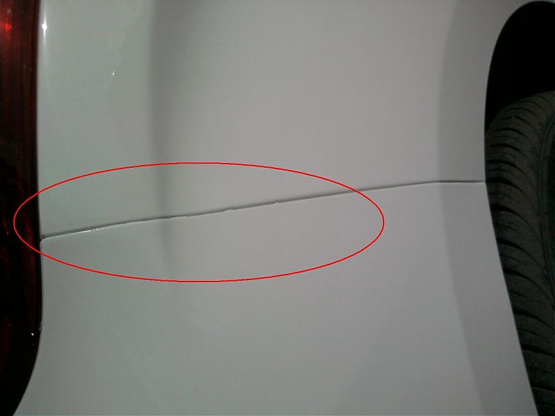 Uneven panel gaps on Hyundai i20. Should I take delivery?-photo0025.jpg